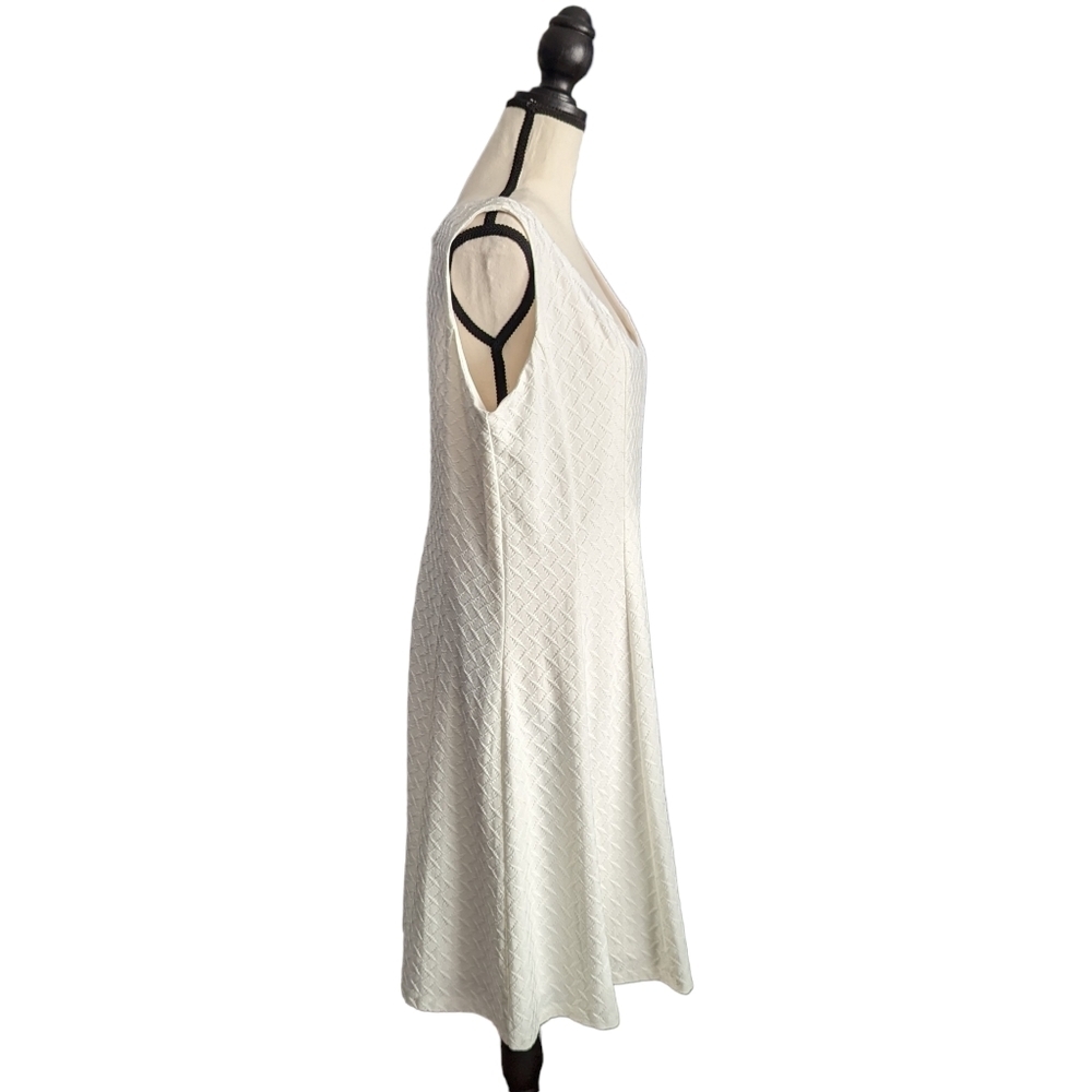 RN Studio White Fit and Flare Sleeveless Dress - Picture 2 of 11